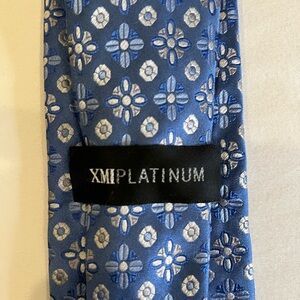 XMI Platinum Tie